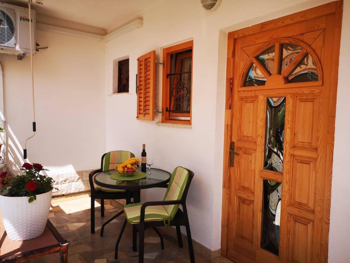 Apartmani Rita Studio Novigrad Istria Exterior foto